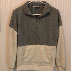 sherpa zip-up jacket • white/gray